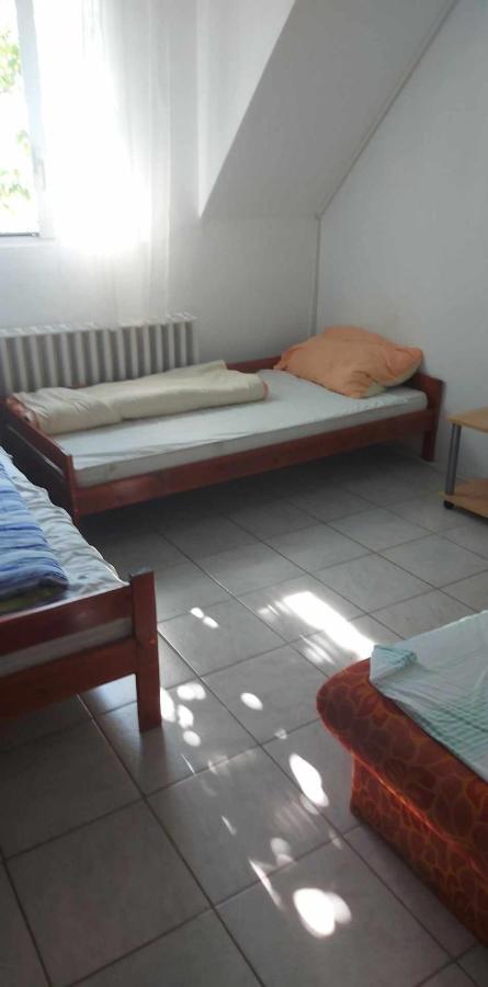 Pihenes A Malomtonal Privat Berlemeny Pensionat Tapolca Exteriör bild